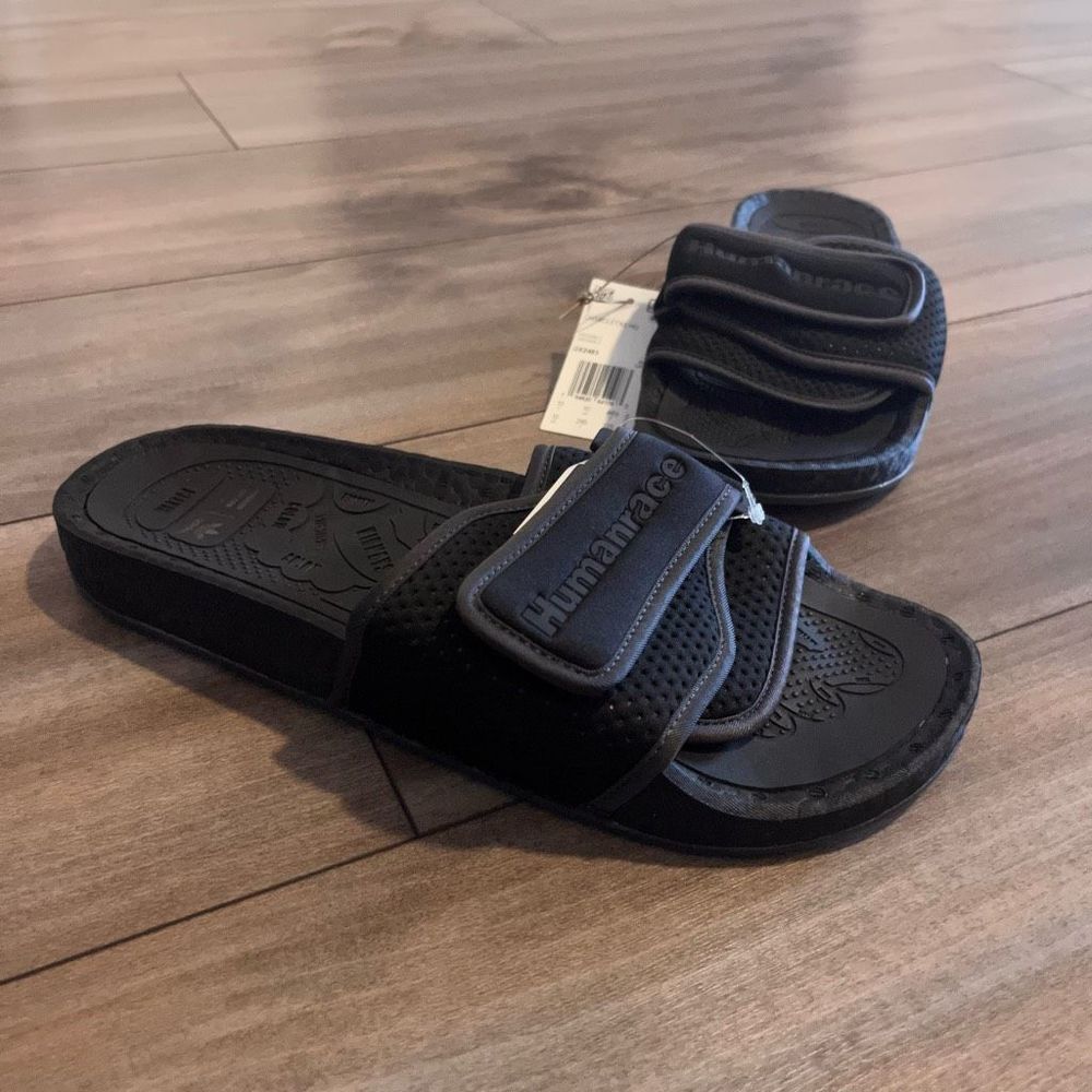 Adidas Pharrell Williams Human Race Logo Triple Black Slide Mens 10 - Picture 1 of 7